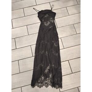 Elegant Black Lace Maxi Dress